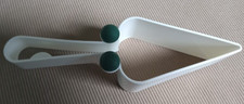 TUPPERWARE White w Green Trim Piece-O-Pie Slicer/Cake Server 2872