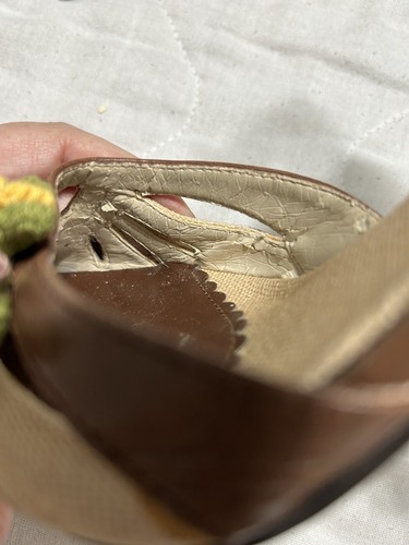 Enzo Angiolini Crocheted Flower Embellished Strappy Brown Tan 3.5 In Heels Sz 8 - Picture 8 of 9