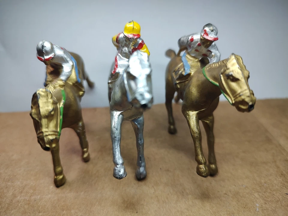 Barclay Bm Jockeys On Horse Lot - Image 3 of 4