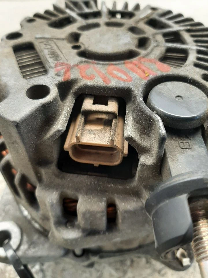 07 08 09 10 11 12 13 14 Alternador OEM FORD EDGE 3,5 L 150 AMP 8G1Z10346A Foto 4 de 4