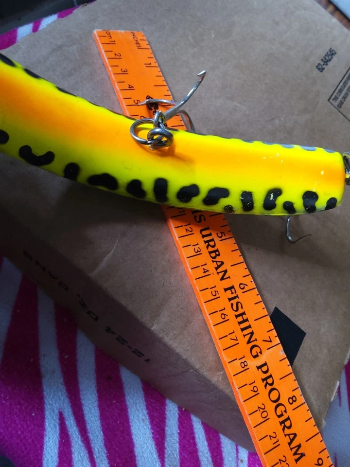 Señuelo de pesca Helin pez plano T-60 verde amarillo negro puntos 6" Foto 3 de 3