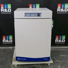 Fisher Scientific Isotemp 3530 Water Jacketed C02 Incubator (Cart Not Included)