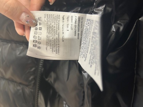 Moncler Puffer Vest Womens 3 NEW - Picture 4 of 7
