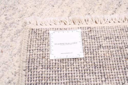 Hand knotted Carpet 4'0" x 5'11" Cream Wool Area Rug - Picture 9 of 9