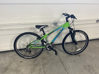 Trek MT220 Kids Mountain Bike 24