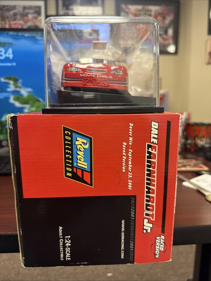 DALE EARNHARDT JR. #8 Budweiser Dover Raced Win 1/24 2001 Diecast W/ VOLLEYBALL - Image 2 of 4