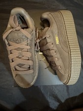 Fenty x Puma Creeper Phatty Totally Taupe para mujer talla 6,5 399865-01 nuevo en caja