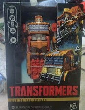 Transformers Age of the Primes Voyager Class Junkion Wreck-Gar Action Figure NEW