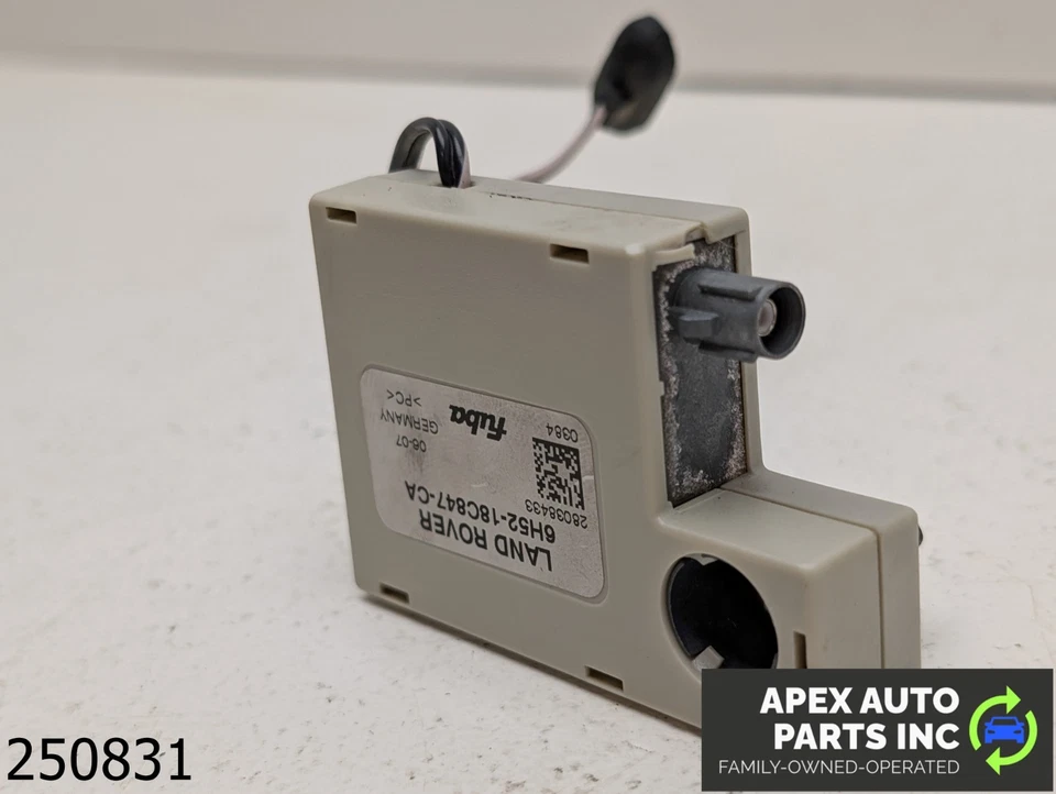 Amplificador de señal de antena receptor de radio OEM 2008-2012 Land Rover LR2 3,2 L Foto 2 de 4