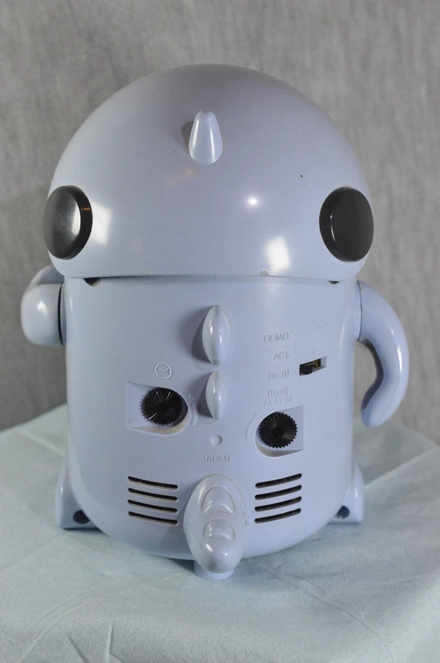 SKURILLE TISCHUHR / WECKER VON CASIO - KLEINES MONSTER - Bild 3 von 4