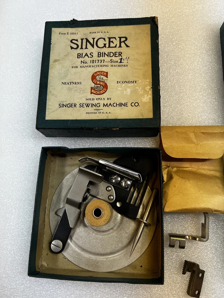 Rare Vintage Singer Simanco Attachments Bias Binder 121737 Bundle - Image 2 of 4