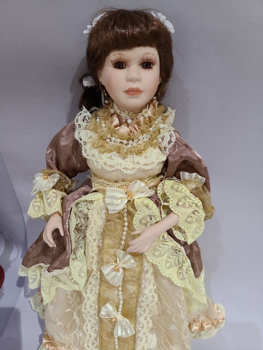 407- PORCELAIN VICTORIAN STYLE 15