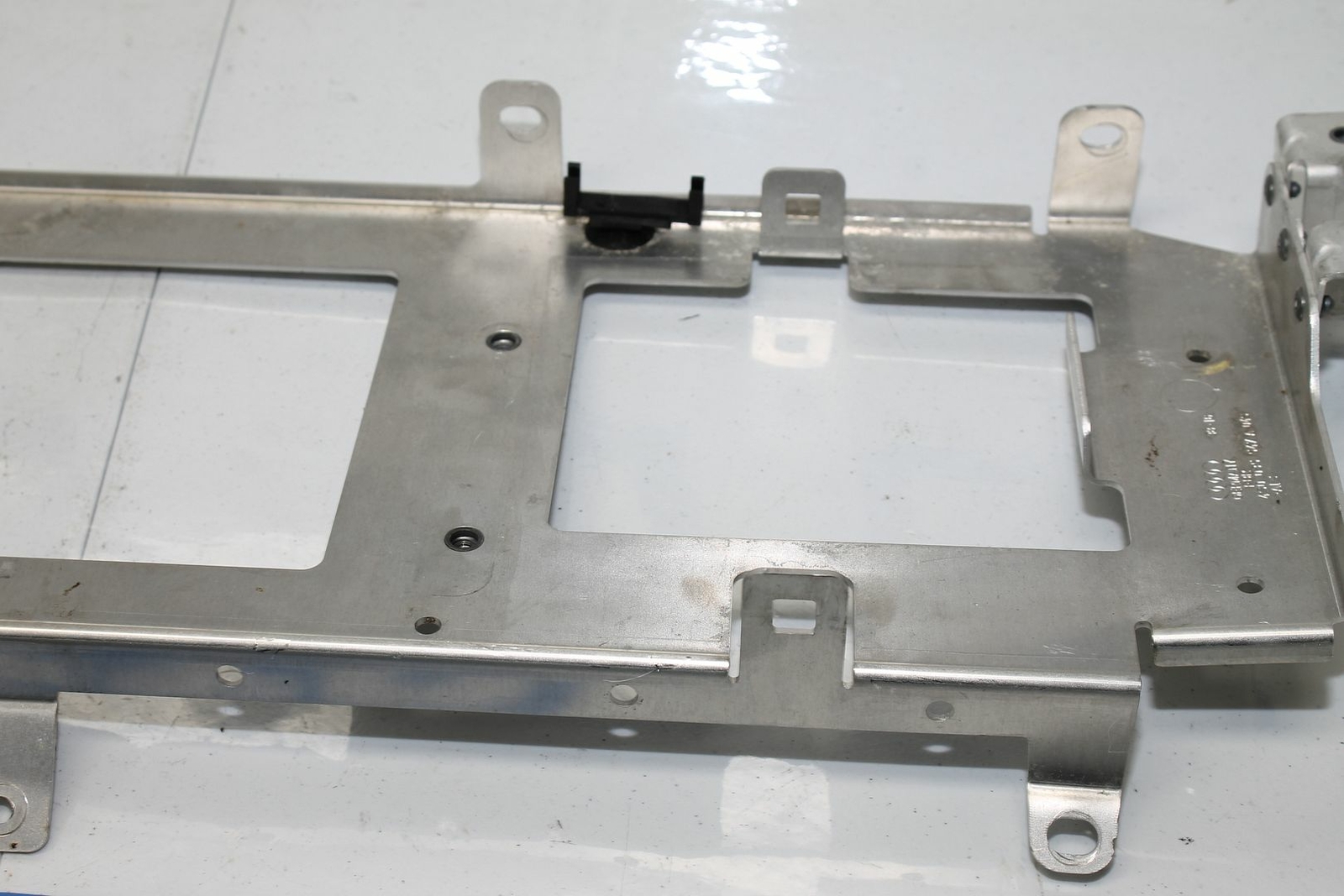 16-21 AUDI R8 V10 PLUS ECU COMPUTER MOUNTING BRACKET PLATE TAB 4S0035547A04S 17 