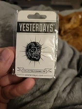 WEREWOLF MANIAC MONSTERS (BLACK & WHITE) LAPEL PIN YESTERDAYS CO