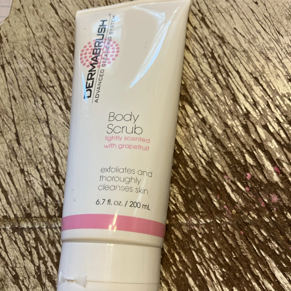 Dermabrush  Body Scrub - Image 3 of 4