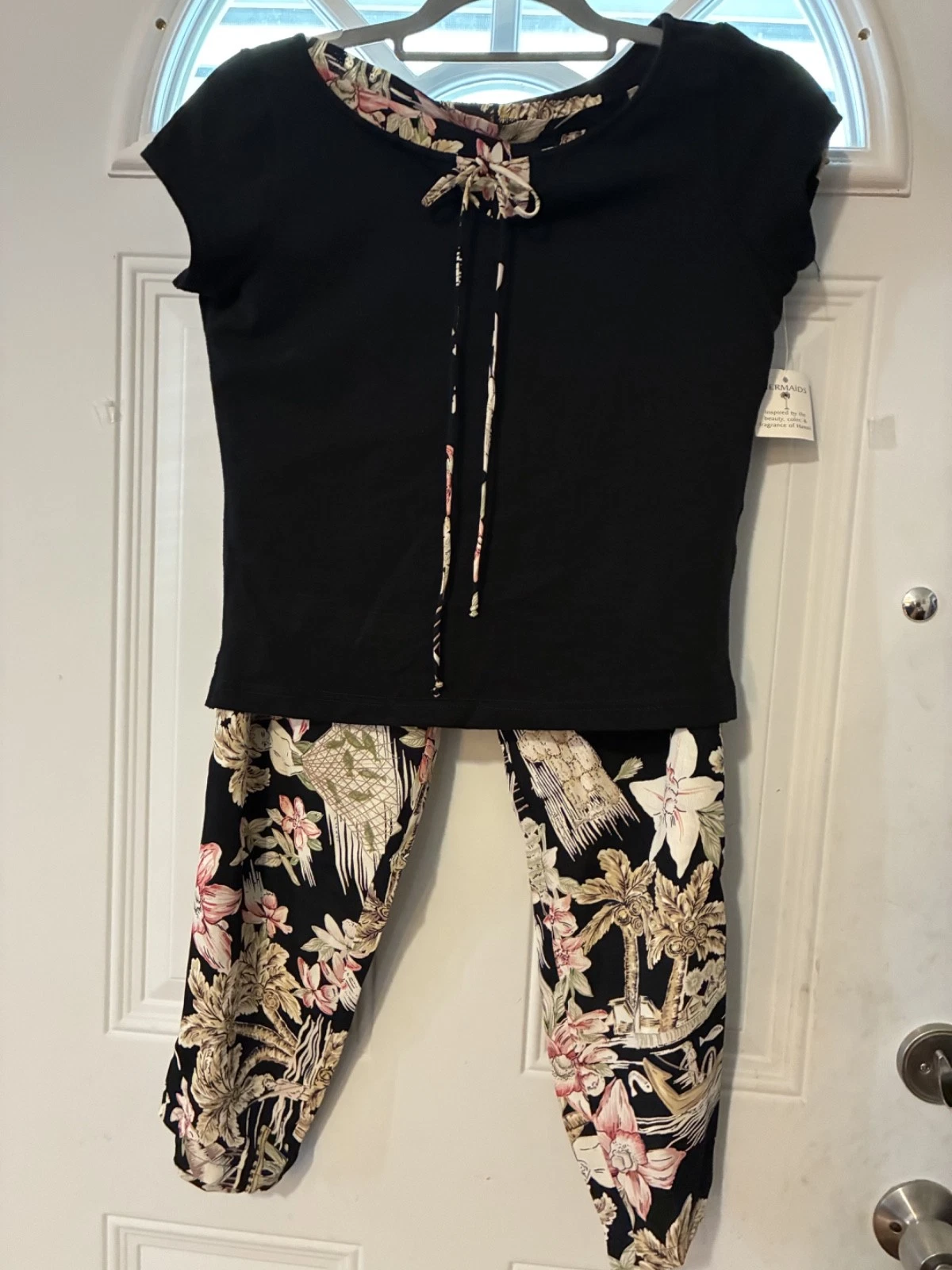 Mermaids Tropical 2 Piece Set Cotton Tee & Rayon Capris Hawaii NWT