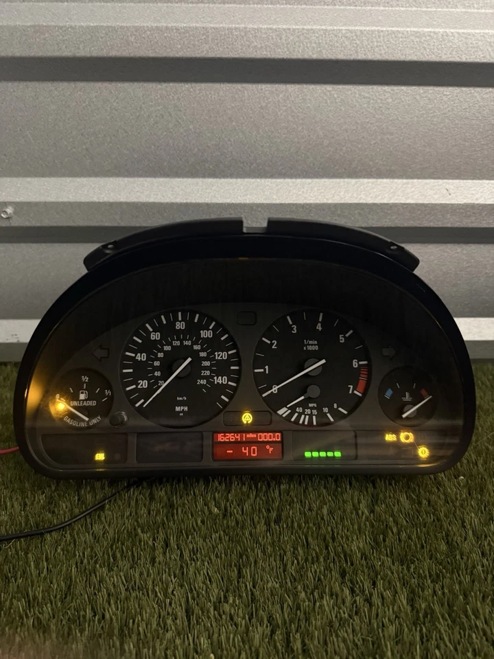 Cuadro de instrumentos BMW E39 serie 5 525i 530i 2001-2003 OEM 87001313 Foto 2 de 4