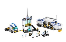 LEGO CITY: Police Command Centre (7743), Complete w/ manuals and figures, no box