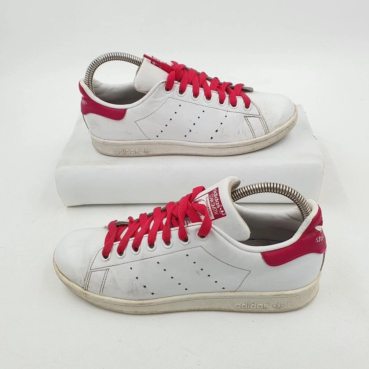 B32703 store stan smith