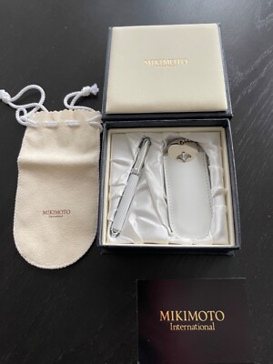 Mikimoto Japan, Lippenpinsel & Spiegel Set, mit echter Perle,silber/weiß neu OVP