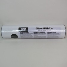 100 Assorted Colors Glow In The Dark Bracelets New in Pkg. Party Favors Age 3