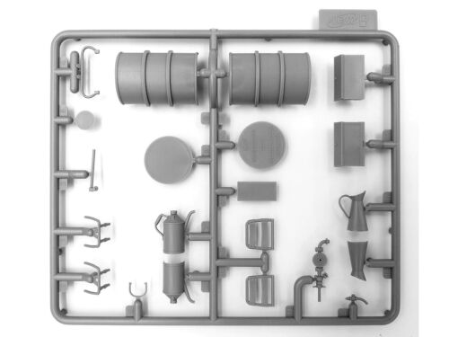 ICM 32109 model kit 1:32 German Luftwaffe Ground Personnel (1939-1945) 3 figures - Bild 4 von 12