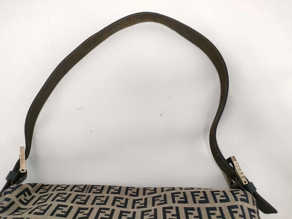 Fendi Baguette, photo 4 sur 5