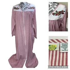 Collections Etc Full Length Robe Housecoat Medium Zip Front Embroidered Birds