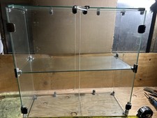 Glass Countertop Display Case with Lockable Multi-Tiered Shelves for Retail