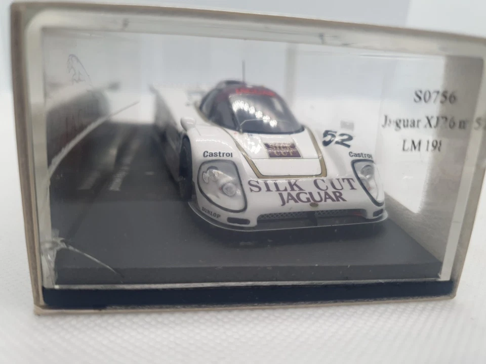 Spark Model S0756 Jaguar XJR #52 Silk Cut Le Mans 1986 *Cracked Case* - Image 4 of 4