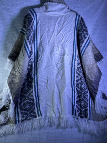 30% ALPACA WOOL PONCHO CAPE WRAP SHAWL W/attached Scarf Made In Ecuador - Picture 14 of 20