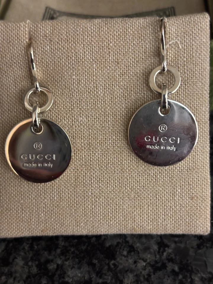 Pendientes colgantes Gucci Italia plata esterlina logotipo en relieve redondos con caja bolsa Foto 2 de 4