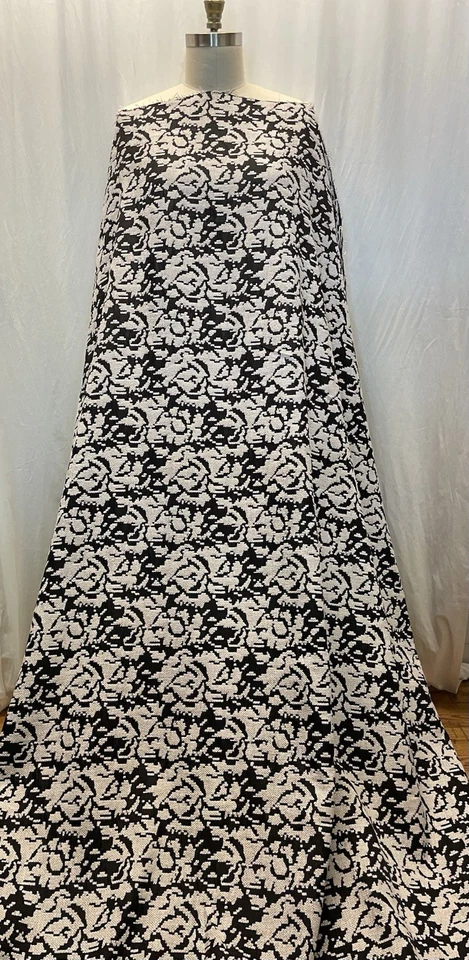 Elegant Black White Brocade Jacquard cotton Wool Blend Fabric 4.5 Yards 58" Wide - Image 2 of 4