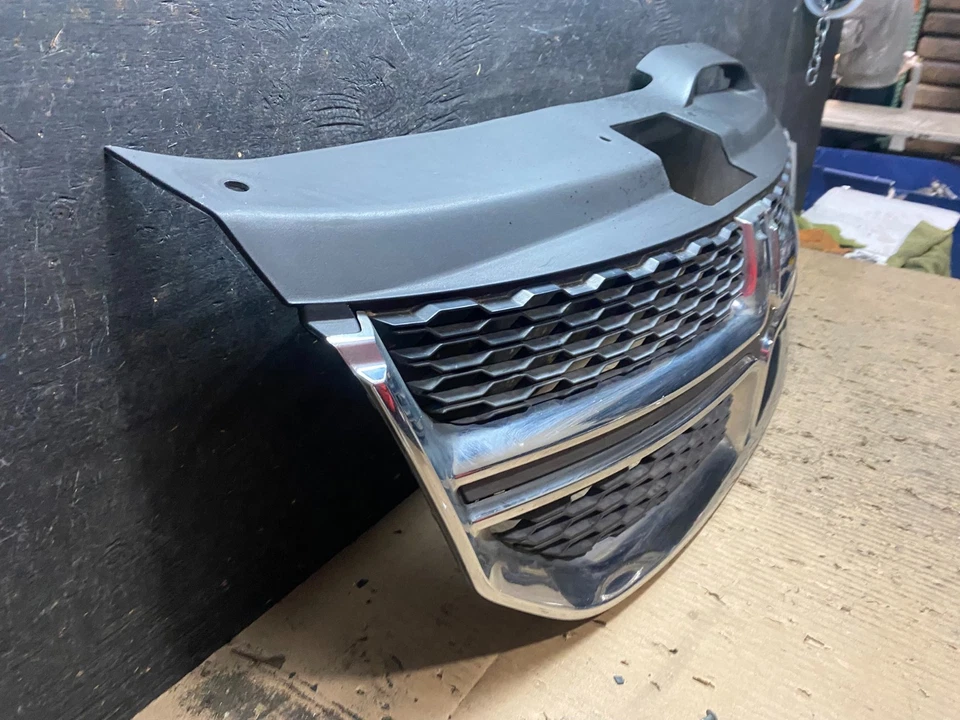 2011 to 2018 Dodge Journey Front Upper Chrome Grill Grille T9951 DG - Image 3 of 4