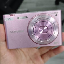 Samsung MV900F 5x optical zoom Camera With face recognition Wi-Fi W/Accessories