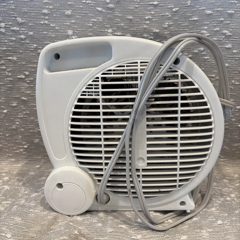 Intertek Electric HB-211T Fan Forced Portable Electric Heater 3-Settings 1500-W - Image 4 of 4