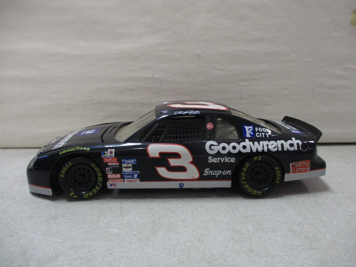 Revell Dale Earnhardt Diecast Racing Cars 1991 Vehicle Year for
