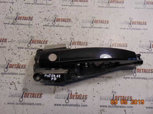 Vauxhall Opel Astra door handle front right 14096401RH used 2011  - Picture 1 of 7