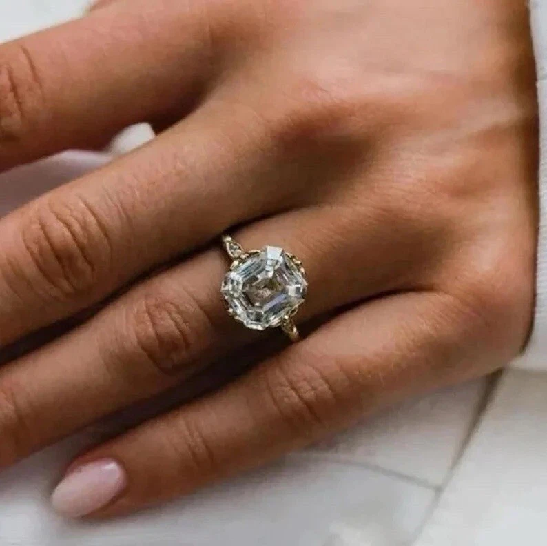 Anillo de compromiso vintage Art Deco con diamante creado en laboratorio de corte Asscher de 3,5 quilates Foto 4 de 4