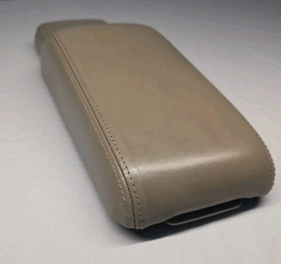 Buick Park Avenue 1997-2003 OEM cuero beige tostado consola central reposabrazos tapa Foto 2 de 4