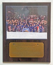 Womens US United States Hockey Gold Medal Champions Plaque w Engraved Nameplate