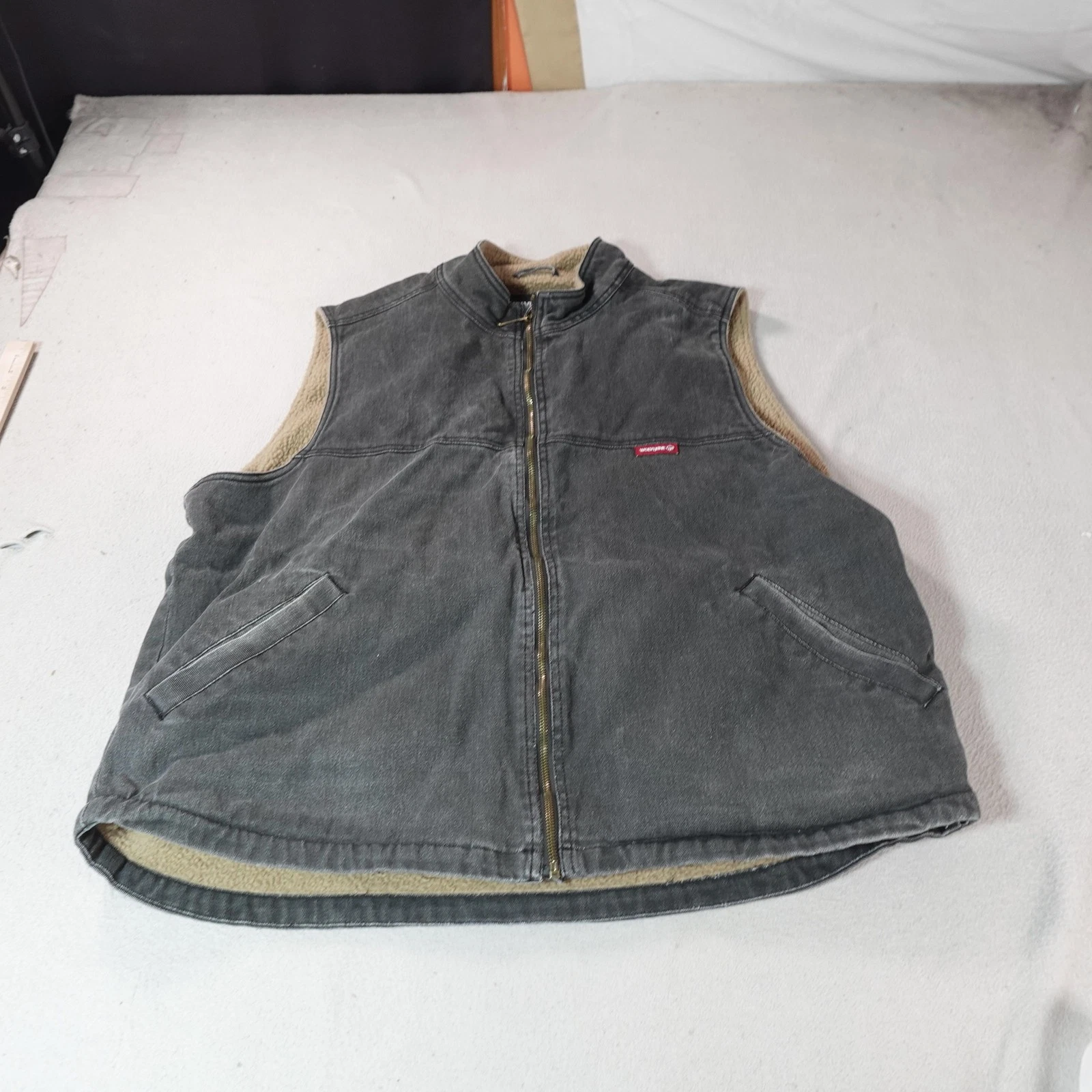 Wolverine Vest Mens 2XL Gray Canvas Sherpa Lined Insulated Work Workwear Outdoor