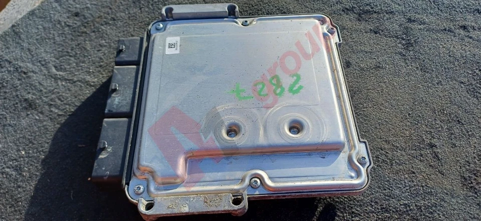 DACIA LOGAN MCV LAUREATE DCI 13-16 ENGINE ECU 0281030439 - Image 4 of 4