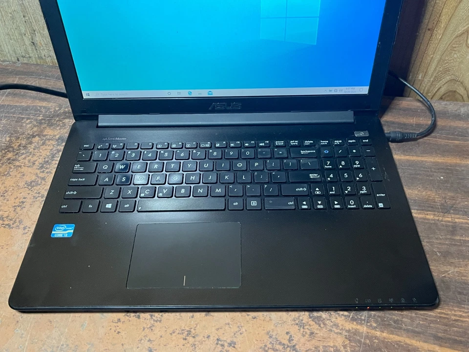 Portátil ASUS X502c 15.6" Windows 10 CPU Intel i5 4GB 320GB Cámara web HDMI USB 3.0 Foto 2 de 4