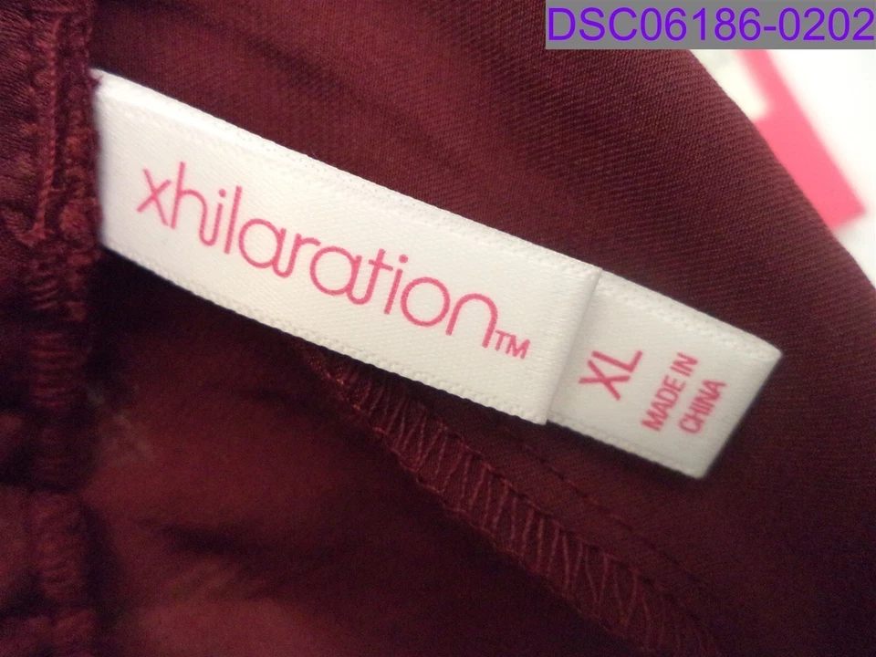 Calça Feminina XL Xhilaration Cintura Média Amarrar Frente Cetim Perna Larga Borgonha TNH-50857 - Imagem 4 de 4