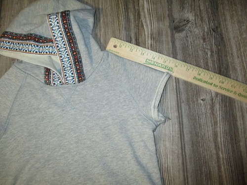 Xhilaration Girls Gray Short Slv Hoodie Sz Small 6/6x Aztec Tribal Southwestern - Picture 8 of 9