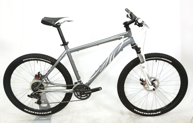 nashbar flat bar disc road bike