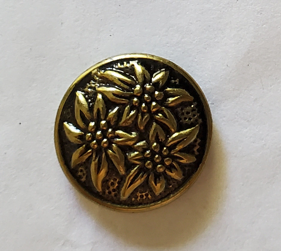 Vintage Metal Alpine Bouquet Oxidized Gold Shank Buttons 36L - 7/8