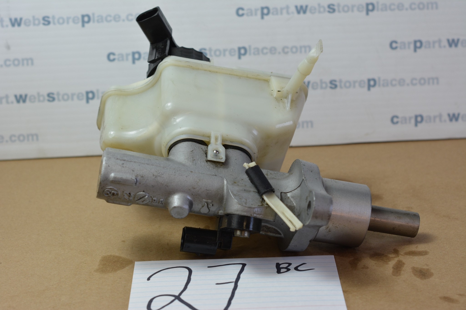 10 Volksagen Eos 2.0 L Auto FWD Used Master Brake Cylinder #27BC