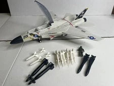 Vintage Hasbro Flying Fighters Jet  F-14 Tomcat Jolly Rogers VF-84 1989